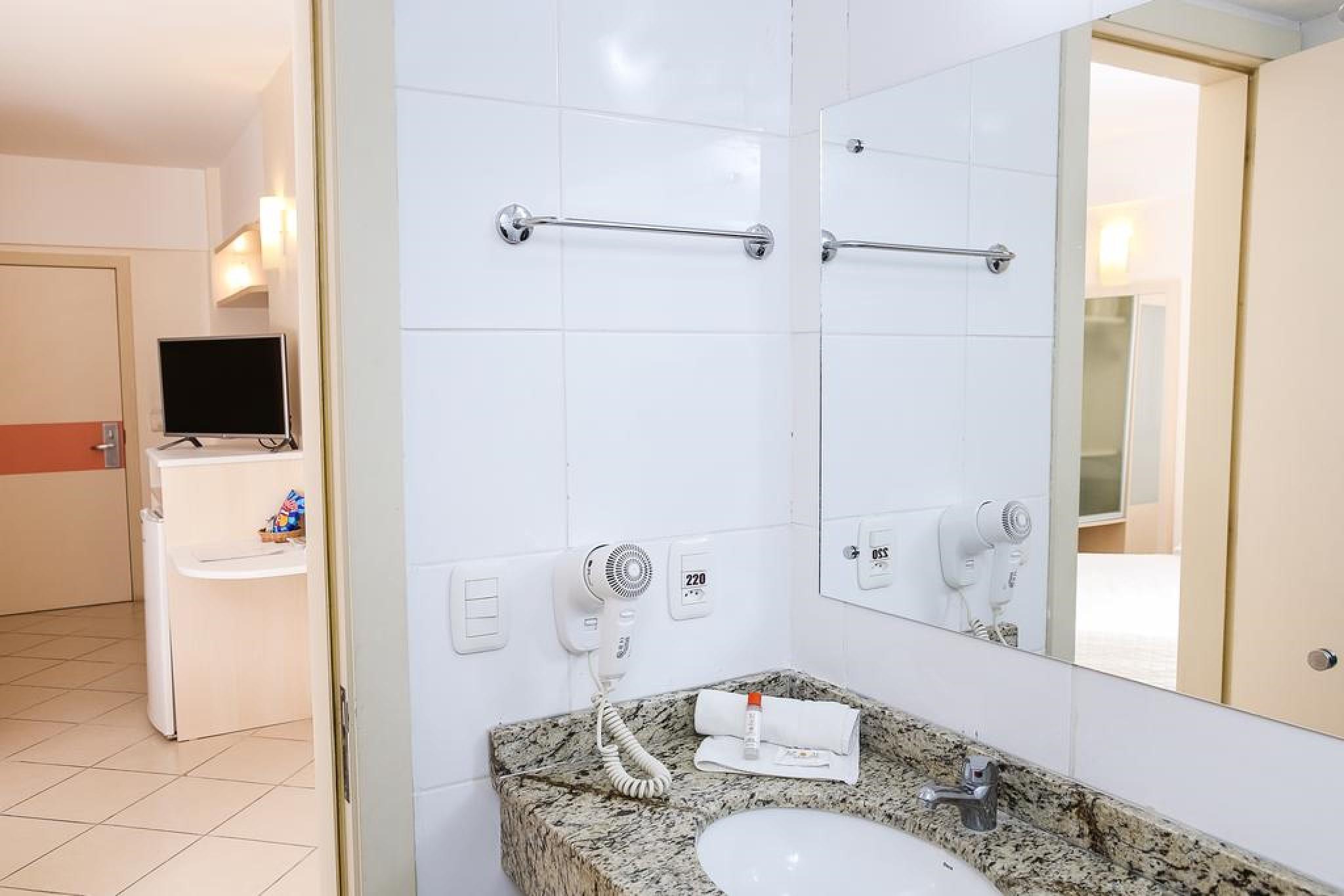 קנואס Hotel Metropolitan Canoas מראה חיצוני תמונה